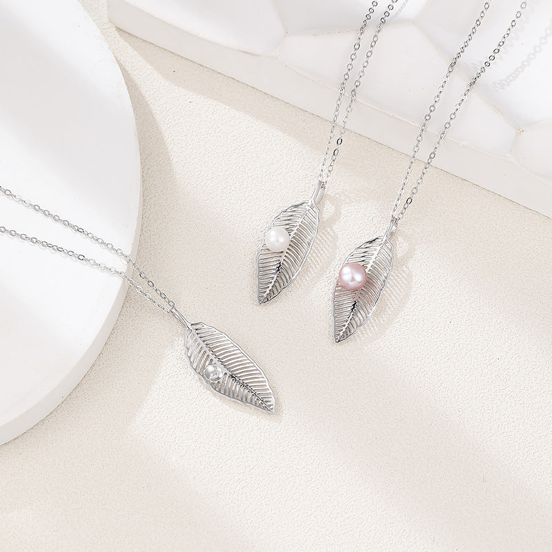 Leaf pearl necklace setting