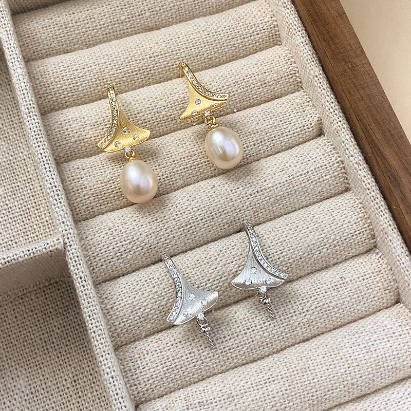 fashionable light luxury earring setting