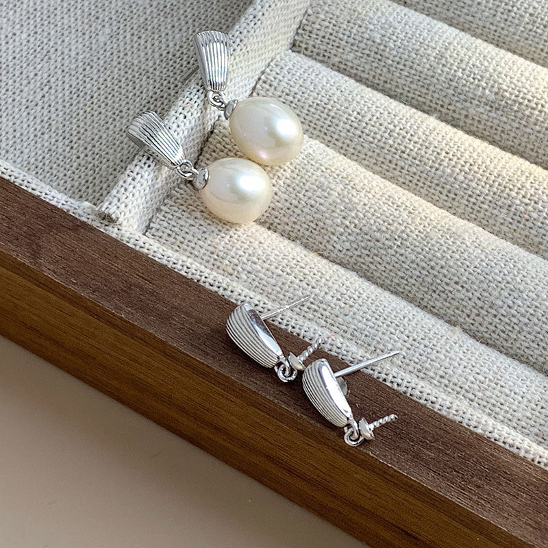 Women Fashion Simple earring pearl settings
