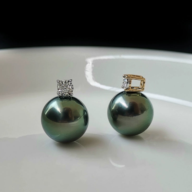 Tahitian Black Pearl Pendant, Peacock Green with 18K Gold Bail