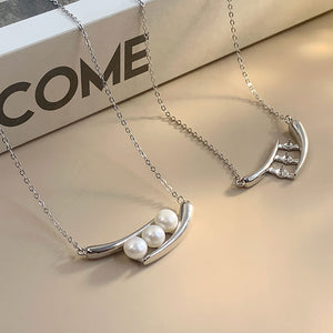 Curved pearl necklace setting