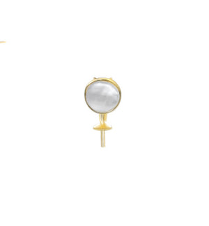 mother of pearl and pearl necklace setting