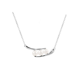 Curved pearl necklace setting