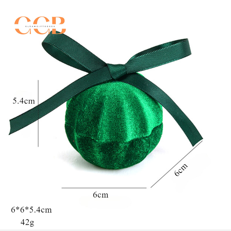 Velvet pumpkin shaped ring box