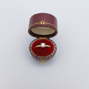 Vintage Style Oval Royal Red Ring Box