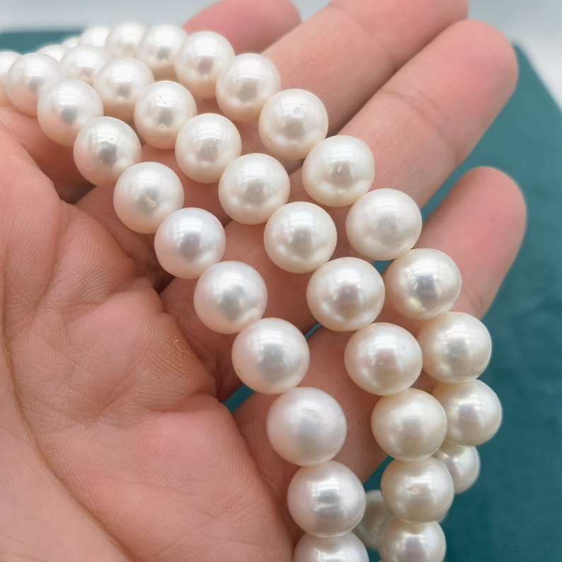 AAA 9mm High Luster Round Freshwater Pearls